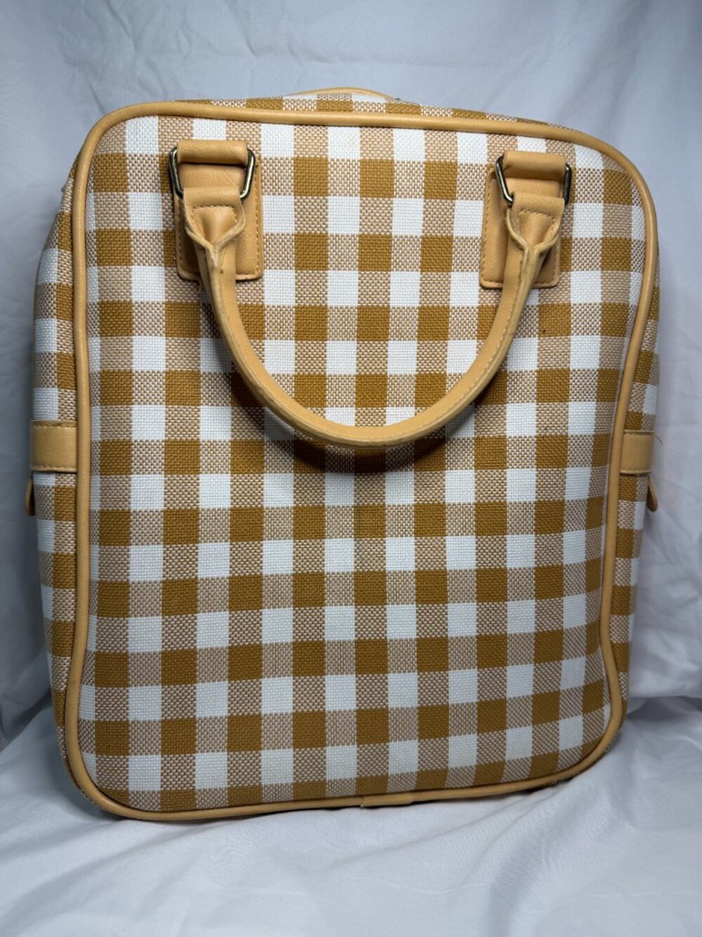 Liz Claiborne Gingham Laptop Tote - Picture 4 of 10
